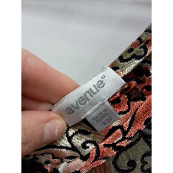 Avenue Womens BOHO Whimsygoth Top 18/20 Red Floral Velvet Burnout Bell Sleeve - Picture 6 of 11